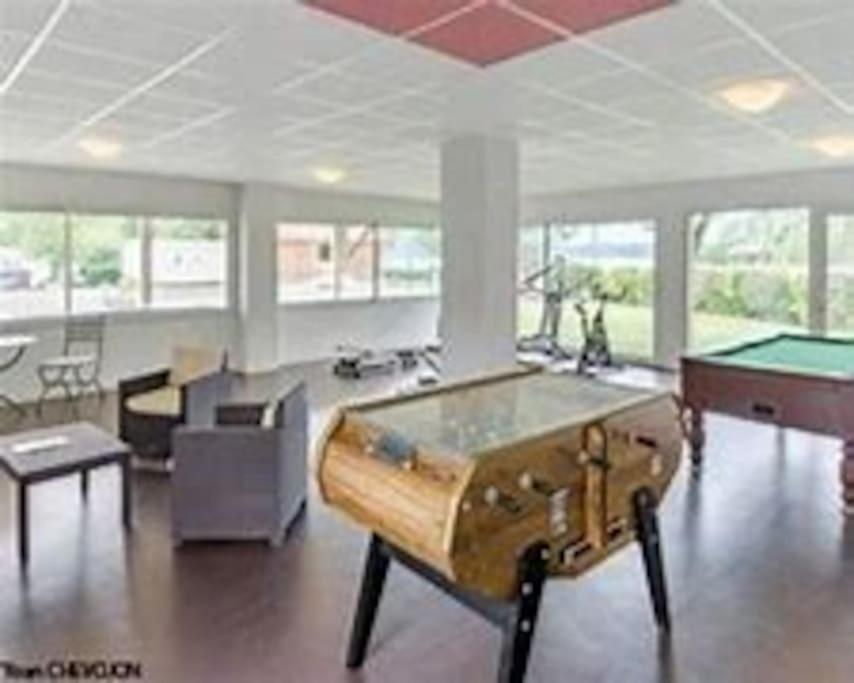 Aureilhan-Appartemant 4-6 Pp Piscine Cosy En Bord Lac Exterior photo